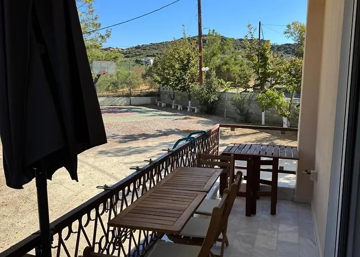 Apartament Sea View Chic Karianí