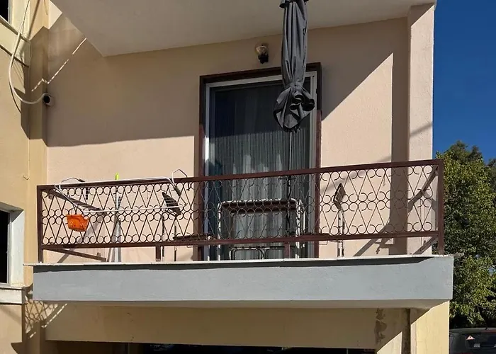 Sea View Chic Apartament