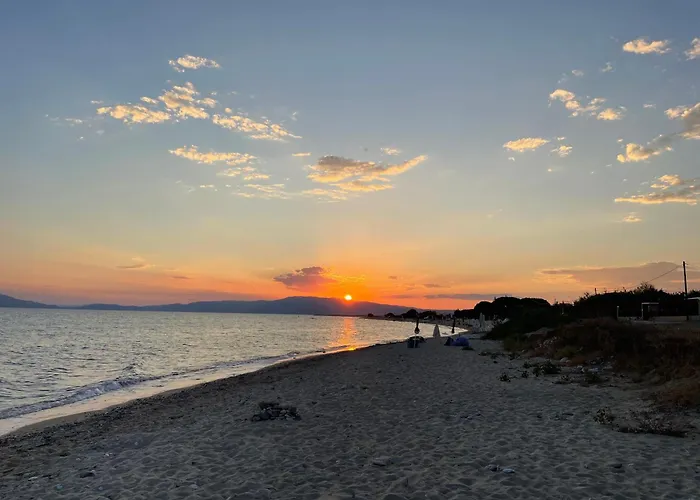 Sea View Chic Appartamento Karianí