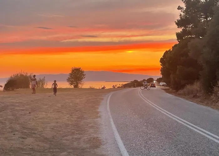 Sea View Chic Appartamento Karianí